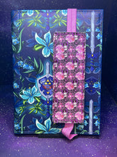 Load image into Gallery viewer, The Lindsey Bookmark Pouch - Inspired Medium
