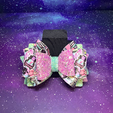 Load image into Gallery viewer, The Poppy Bow - Witchy
