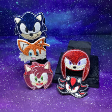 Load image into Gallery viewer, Video Game Fast Hedgehog Feltie Clip
