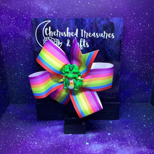 Load image into Gallery viewer, The Jumbo Penny Bow - Saint Patrick’s Day
