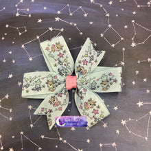 Load image into Gallery viewer, The Penny Bow - Winter
