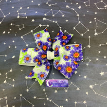 Load image into Gallery viewer, The Penny Bow - Floral
