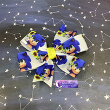 Load image into Gallery viewer, The Penny Bow - Video Game Fast Hedgehog
