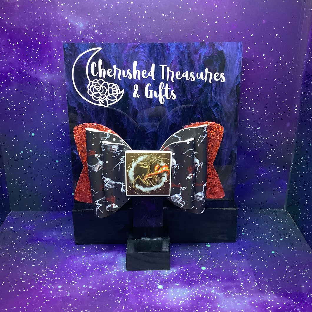 The Scarlett Bow - Christmas