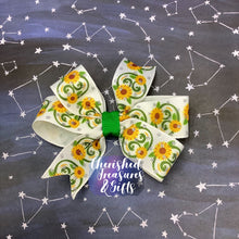 Load image into Gallery viewer, The Penny Bow - Floral
