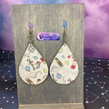 Load image into Gallery viewer, The Rachel Earrings - Christmas
